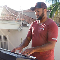 Carlos Júnior - Professor Piano e Teclado